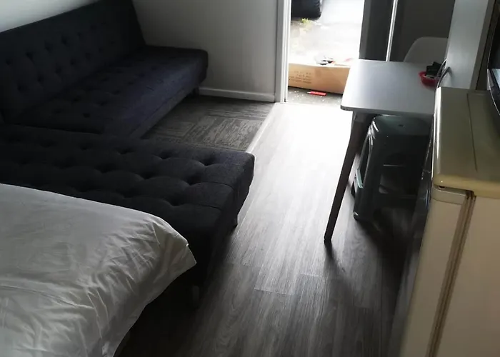 2 Double Beds Including 1 Sofa Bed Garden Chalet, 14 Phyllis St, Mt Albert, Auckland