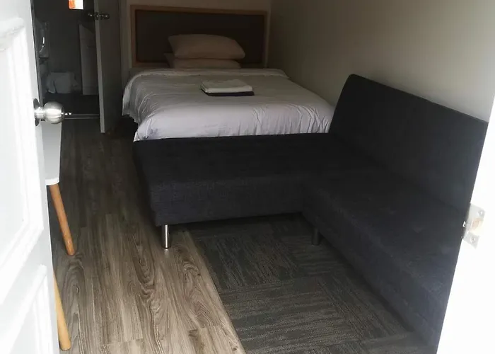 2 Double Beds Including 1 Sofa Bed Garden Chalet, 14 Phyllis St, Mt Albert, Auckland